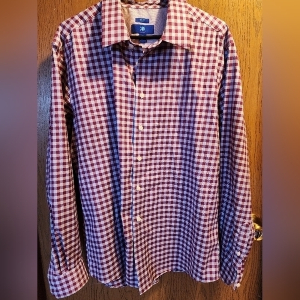 NWOT Mens Edgar xl long-sleeved button down‎